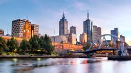 Find cheap flights to Melbourne