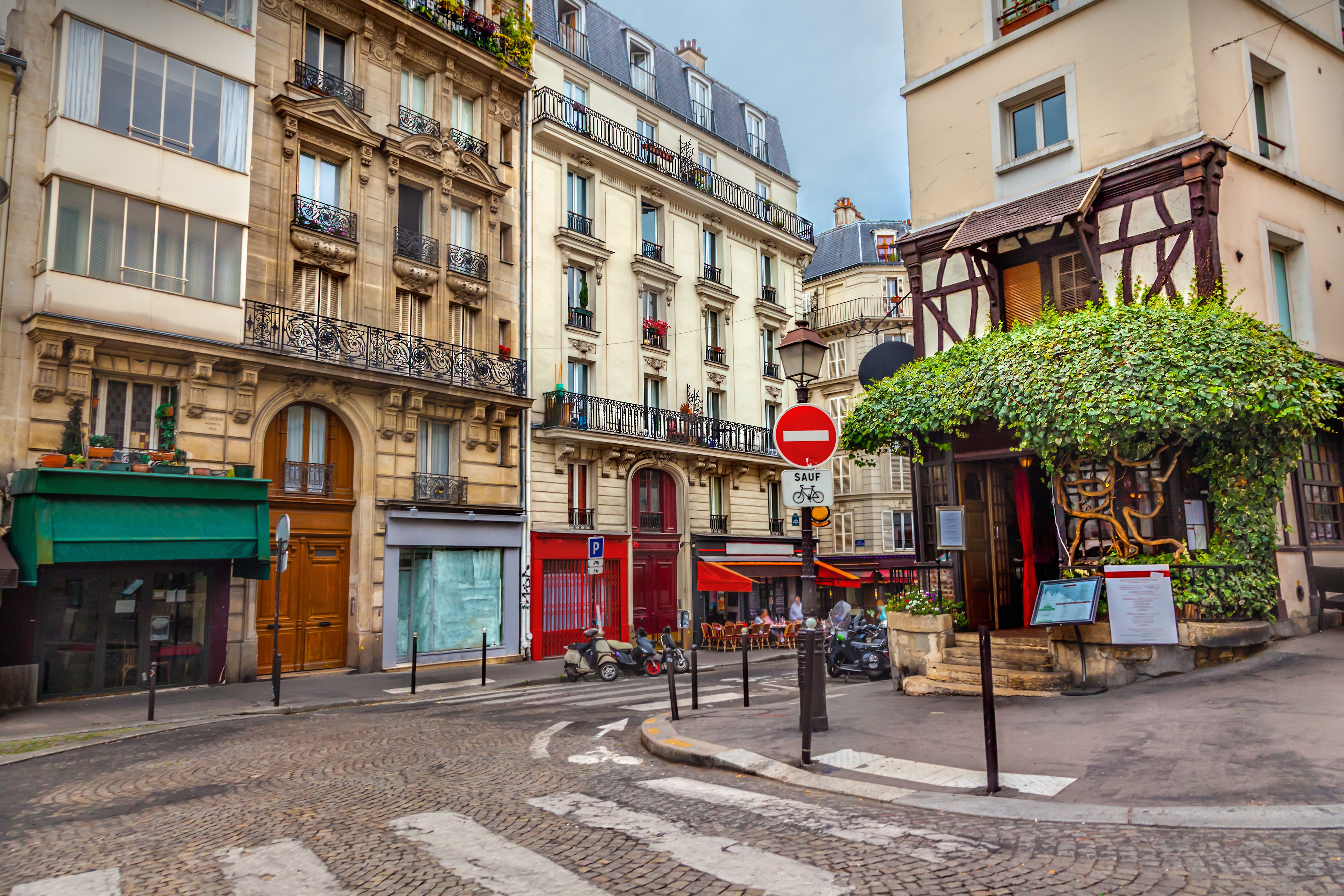Paris car rentals