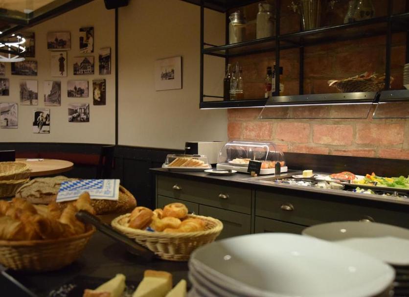 Buffet Photo