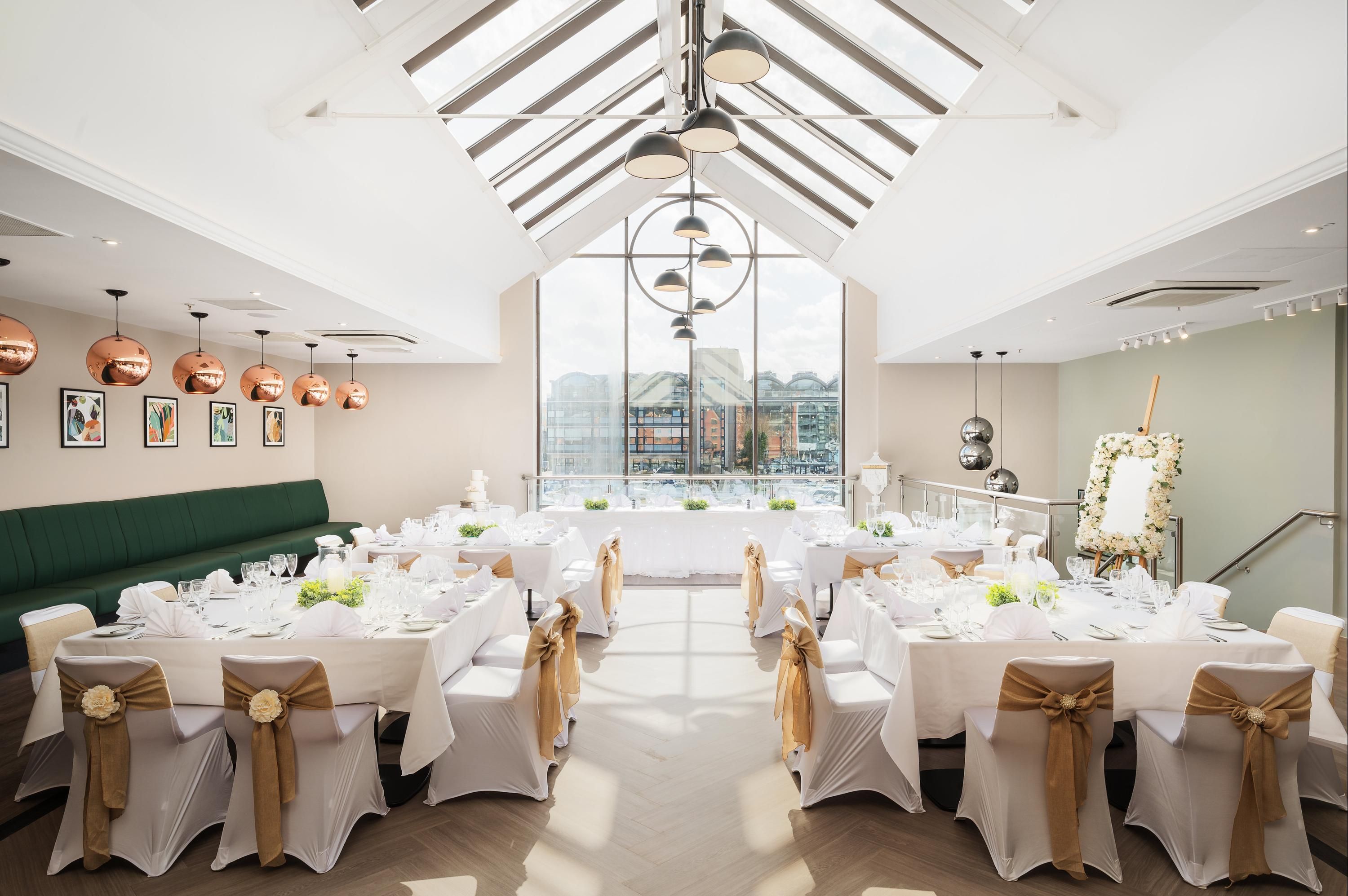 Banquet hall