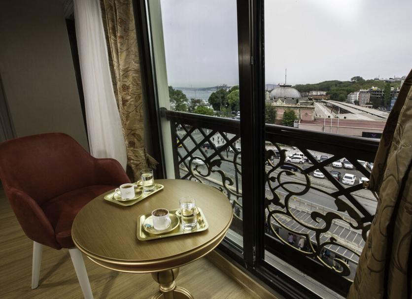 Balcony Photo