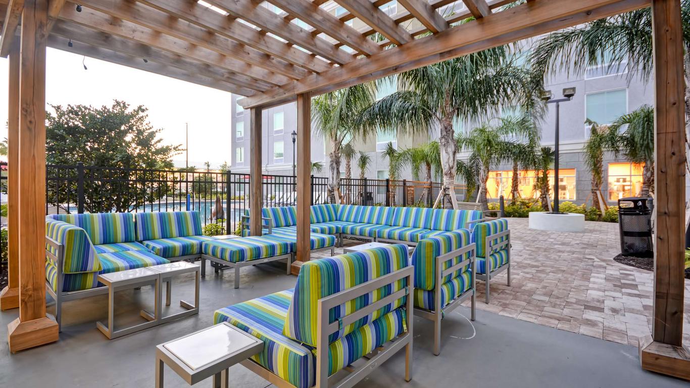 Homewood Suites by Hilton Orlando Theme Parks