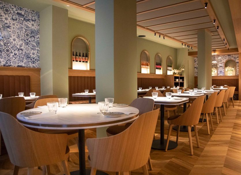 Restaurant Photo