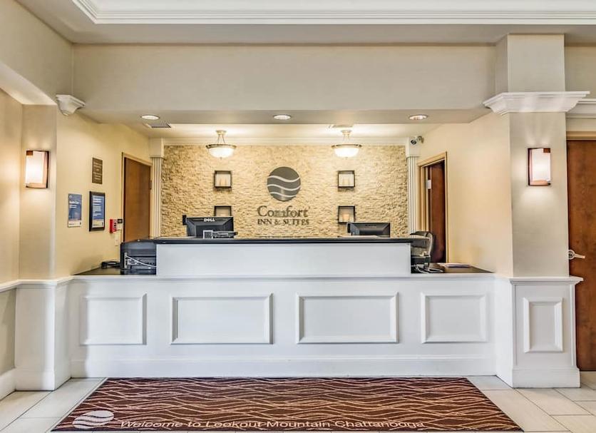 Front desk Photo
