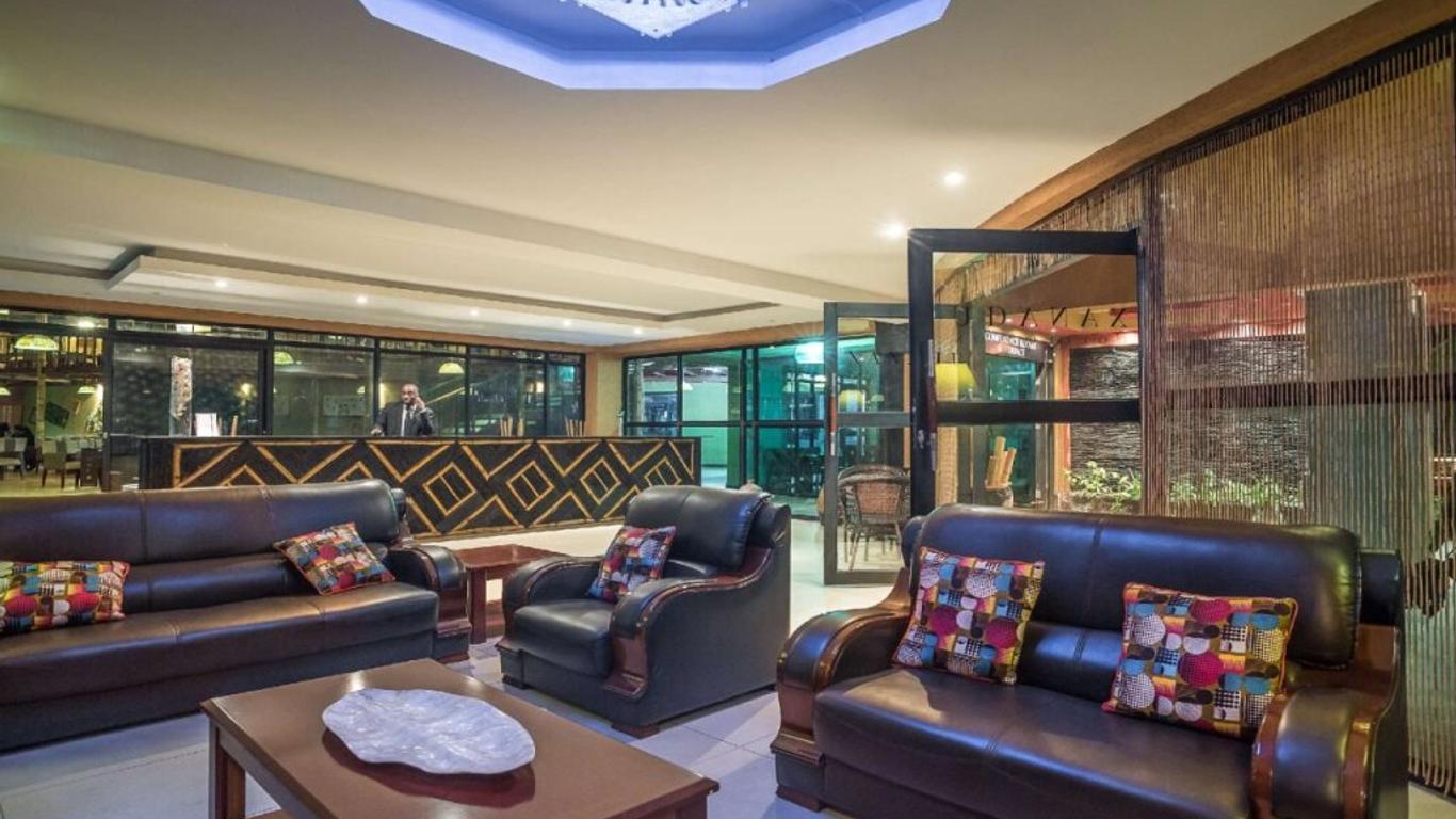 Mackinnon Suites