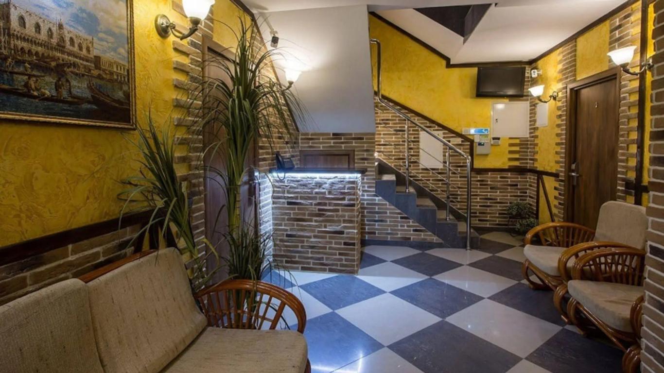 Art Hotel Natasha Rostova